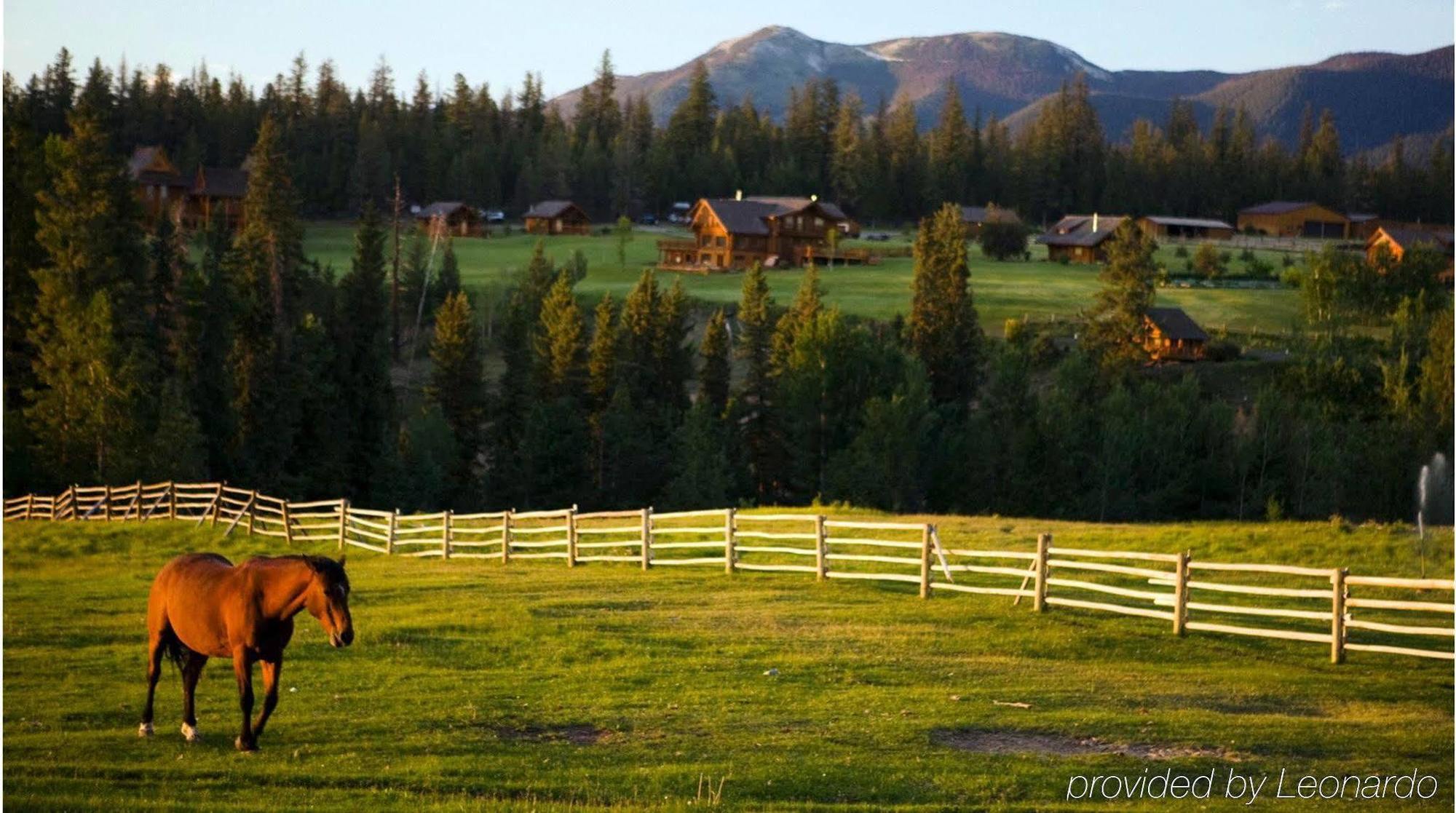 Echo Valley Ranch And Spa Clinton Buitenkant foto